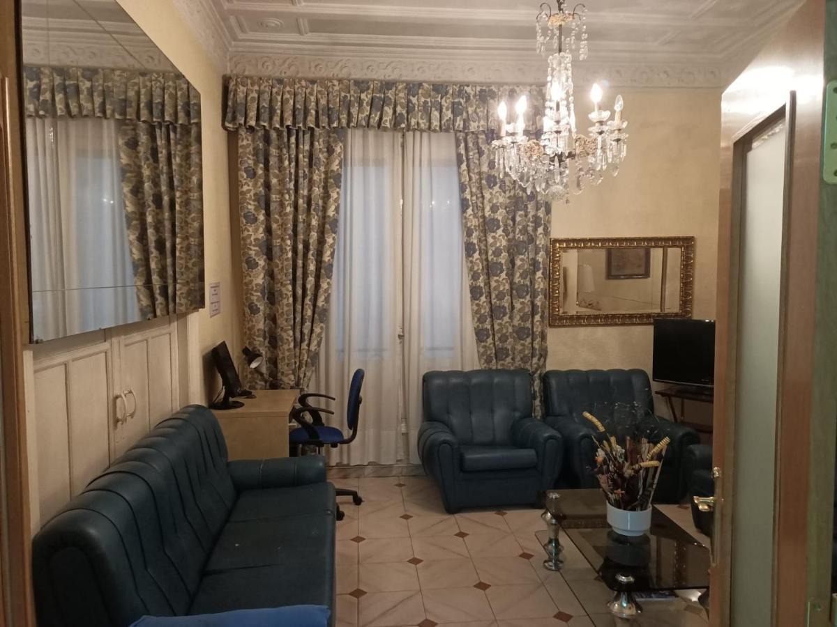 Hostal Continental Μαδρίτη Εξωτερικό φωτογραφία