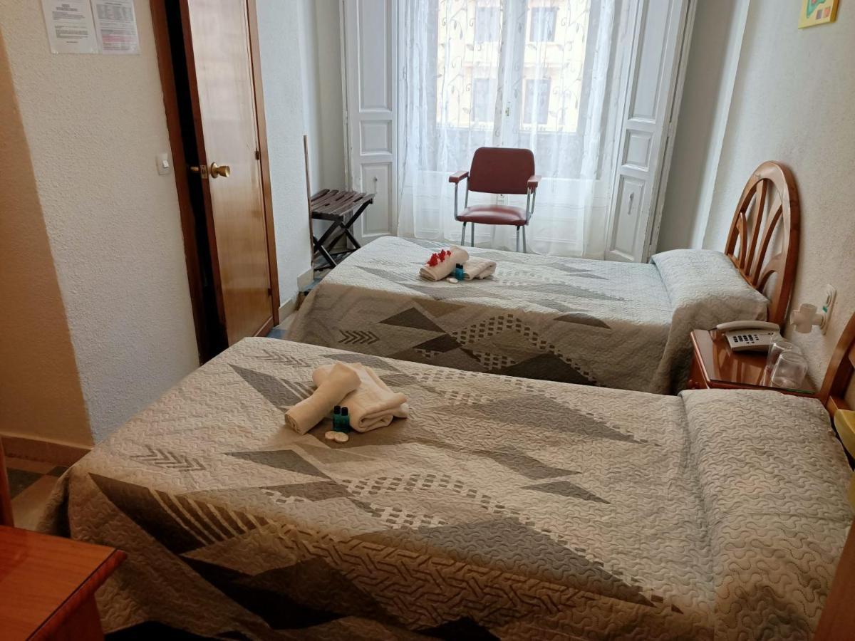 Hostal Continental Μαδρίτη Εξωτερικό φωτογραφία
